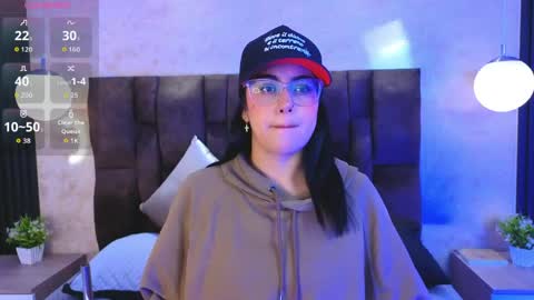 Victoria Andrade online show from 21, 5, 2026
