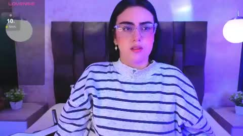 Victoria Andrade online show from 13, 6, 2026