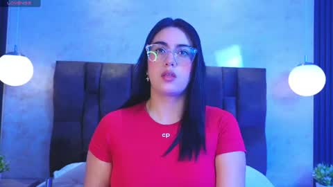 Victoria Andrade online show from 5, 7, 2026