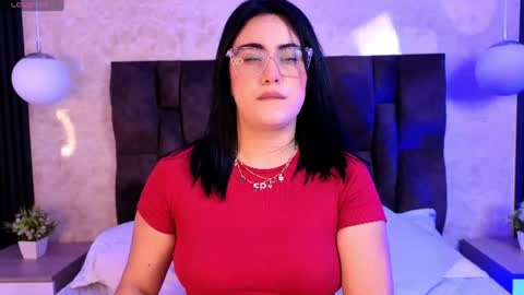 Victoria Andrade online show from 30, 7, 2026