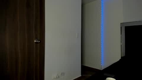 Snapshot of victoriacolin chatting on 14, 11, 2025 VICTORIA online show from 14, 11, 2025