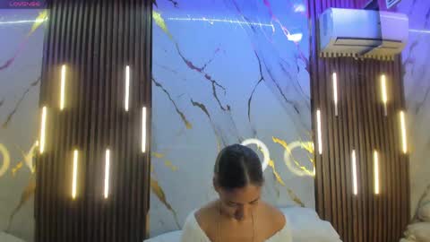 Victoria  online show from 1, 5, 2026