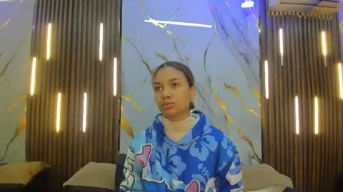 Snapshot of victoriaduarte chatting on 7, 6, 2026 Victoria online show from 7, 6, 2026