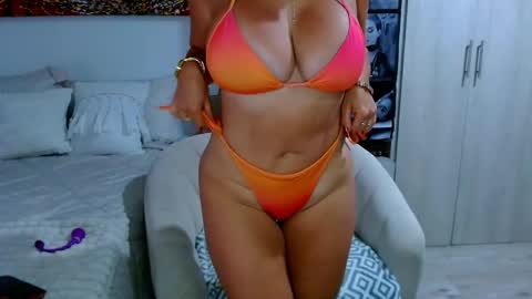 victoriahispanic online show from 3, 5, 2026