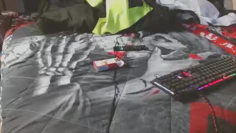 Snapshot of victoriajohn chatting on 7, 11, 2025 victoriajohn online show from 7, 11, 2025