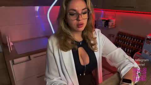 Victoria online show from 30, 4, 2026