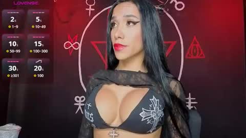 Victoria Vampire online show from 25, 11, 2025