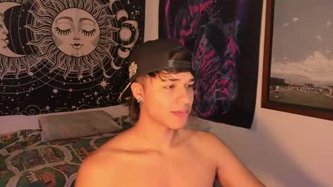 Snapshot of victorino_jhonson chatting on 10, 12, 2024 Victorino Jhonson online show from 10, 12, 2024