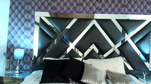 victtoria lee online show from 13, 2, 2025