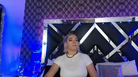 victtoria lee online show from 18, 7, 2026
