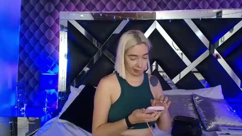 victtoria lee online show from 21, 7, 2026
