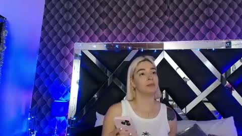 victtoria lee online show from 27, 7, 2026