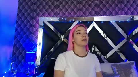 victtoria lee online show from 5, 8, 2026