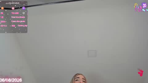 Snapshot of victtoria_parker chatting on 6, 8, 2026 VICTORIA online show from 6, 8, 2026