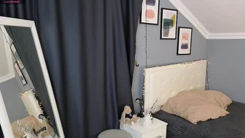 Snapshot of vienna_gones chatting on 27, 3, 2026 Eva online show from 27, 3, 2026