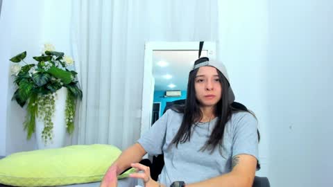 viictoriiasaenz online show from 1, 5, 2026