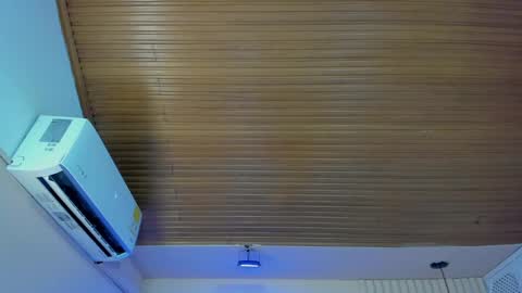 Viiolett online show from 5, 10, 2025