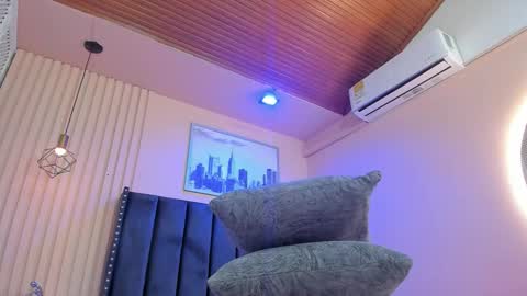 Viiolett online show from 13, 1, 2026