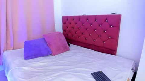 Violet online show from 12, 7, 2026