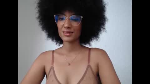 viiolettaaa online show from 20, 4, 2026