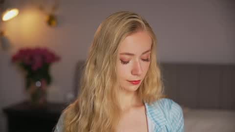 vika54784 online show from 18, 5, 2026