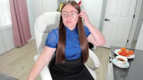 Snapshot of vika7333 chatting on 16, 12, 2024 Ukrainian-woman online show from 16, 12, 2024