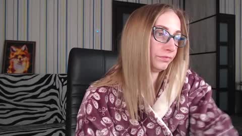 Snapshot of vikaericka chatting on 20, 2, 2025 Vika online show from 20, 2, 2025