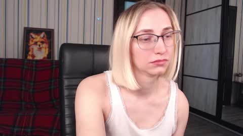 Snapshot of vikaericka chatting on 21, 3, 2026 Vika online show from 21, 3, 2026