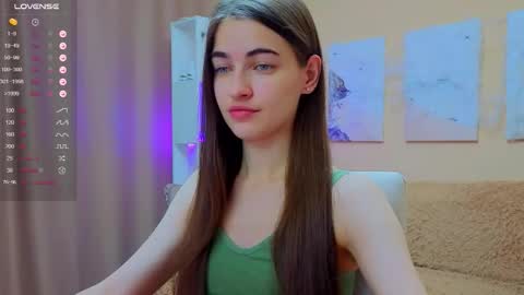 Snapshot of vikiberry chatting on 13, 11, 2025 vikiberry online show from 13, 11, 2025