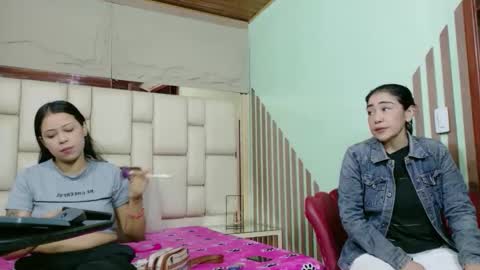 vikiTomson online show from 7, 2, 2026