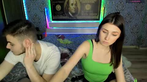 Snapshot of vikki_and_george chatting on 10, 2, 2025 vikki and george online show from 10, 2, 2025