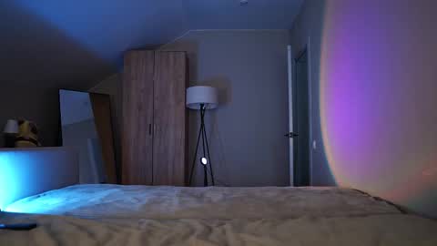 VIKKI online show from 19, 11, 2025