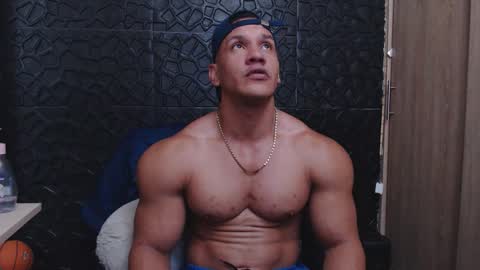 Viktor Herrera online show from 15, 12, 2025