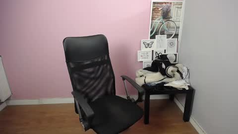 Snapshot of viktoria_lovely chatting on 31, 1, 2025 viktoria_lovely online show from 31, 1, 2025