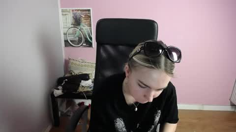 viktoria_lovely online show from 5, 5, 2026