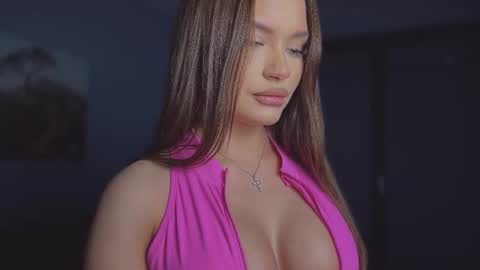 Snapshot of viktoria_www chatting on 22, 12, 2025 Viktoria www online show from 22, 12, 2025