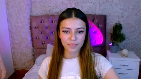Snapshot of viky_evanss chatting on 5, 1, 2026 viky_evanss online show from 5, 1, 2026
