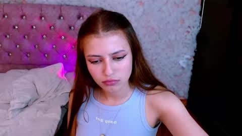Snapshot of viky_evanss chatting on 27, 3, 2026 viky_evanss online show from 27, 3, 2026