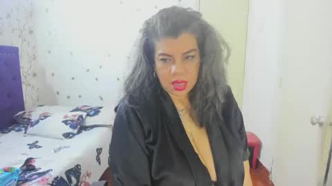 VIKY ADAMS online show from 8, 5, 2026