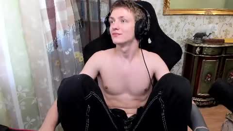 Snapshot of vince__dice chatting on 30, 6, 2026 Dimoooooon online show from 30, 6, 2026
