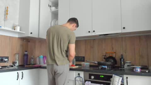 Vincent.  uncut 18cm online show from 5, 2, 2025