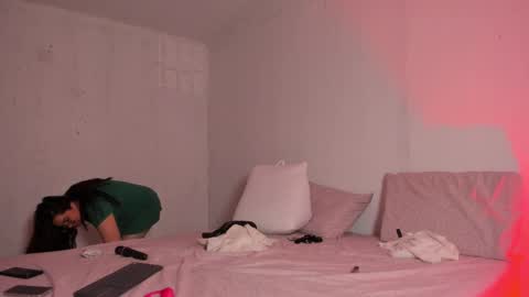 Mia and Vincent online show from 10, 5, 2026