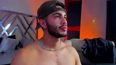 Snapshot of vincentblack_ chatting on 17, 5, 2026 Vincent online show from 17, 5, 2026