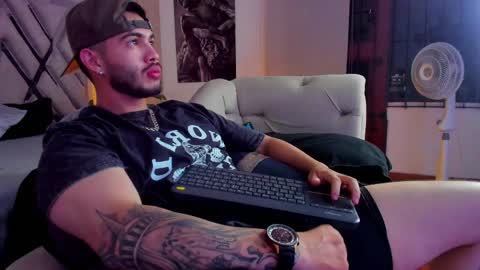 Snapshot of vincentblack_ chatting on 30, 5, 2026 Vincent online show from 30, 5, 2026