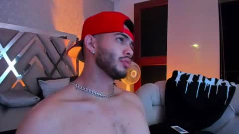 Snapshot of vincentblack_ chatting on 8, 7, 2026 Vincent online show from 8, 7, 2026