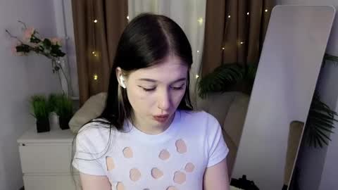 Vinessa online show from 23, 4, 2026