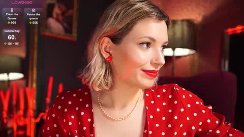 Snapshot of vinyl_kiss chatting on 8, 3, 2026 Carrie Next streams Sat Sun 3pm-11pm EST online show from 8, 3, 2026