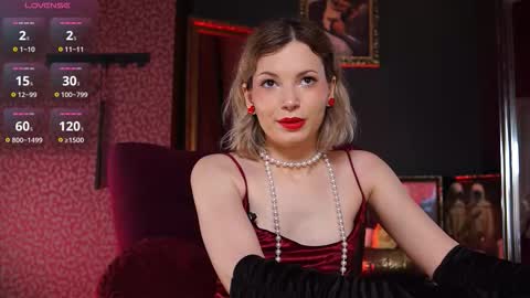 Snapshot of vinyl_kiss chatting on 17, 3, 2026 Carrie Next streams Sat Sun 3pm-11pm EST online show from 17, 3, 2026