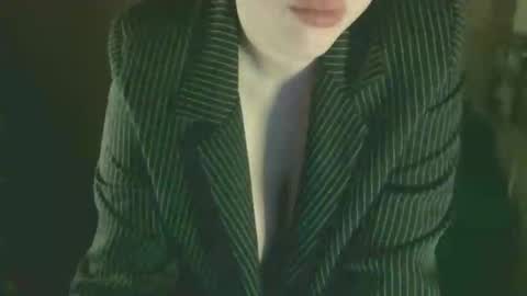 Viola Bunny online show from 23, 1, 2025