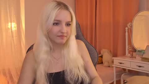 Snapshot of violamore chatting on 29, 6, 2026 violamore online show from 29, 6, 2026